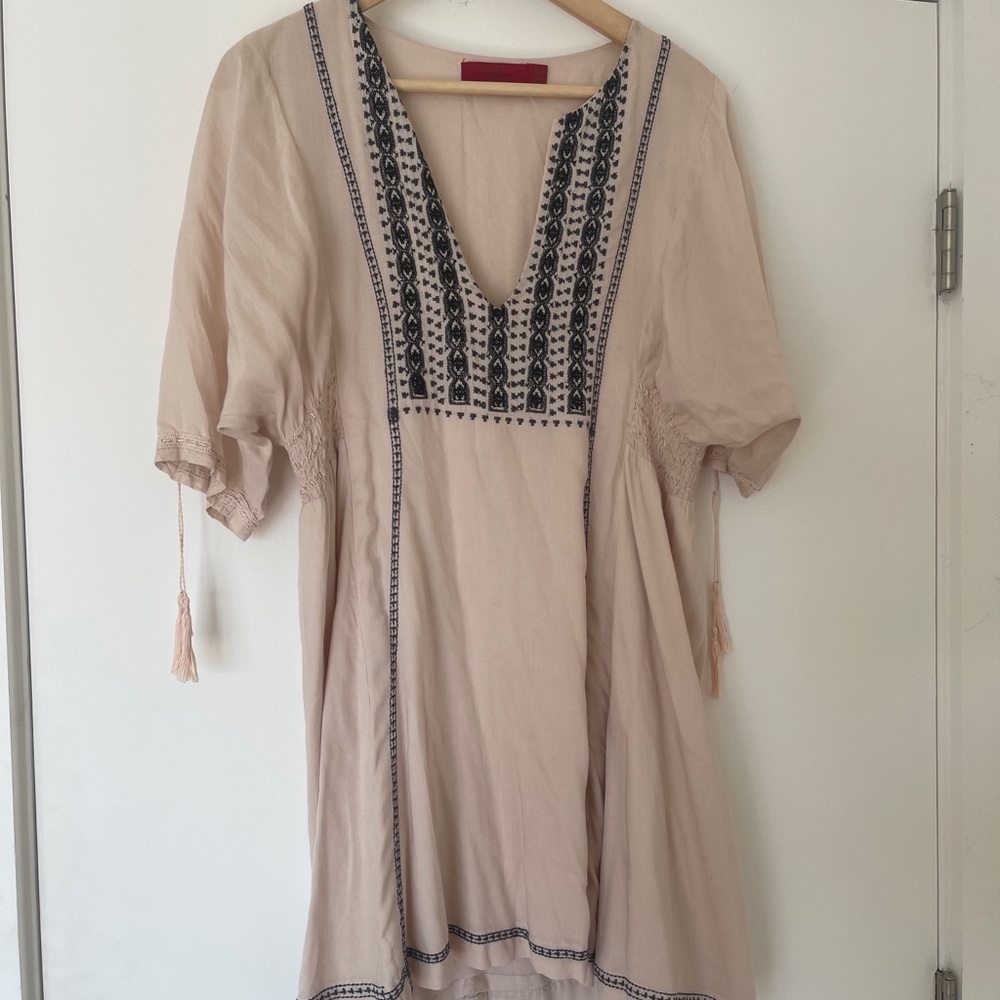 Tigerlily mini dress pink size 4